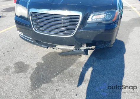 2013 Chrysler 300 300S из США, поврежденный, VIN 2C3CCABG8DH735481